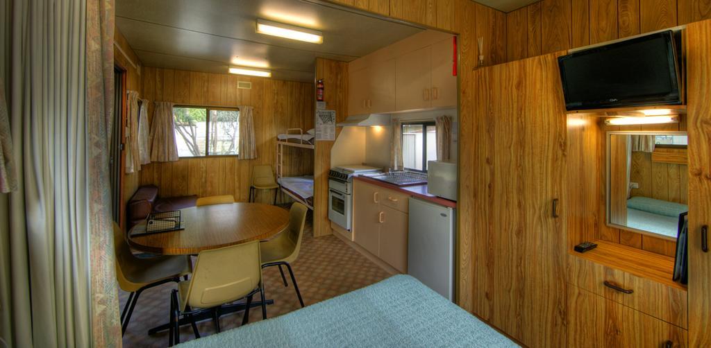 Riverview Caravan Park Porepunkah Exterior foto